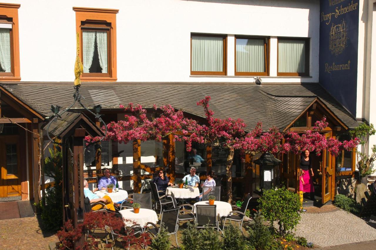 Hotel Weinhaus Burg-Schneider Reil Exterior foto